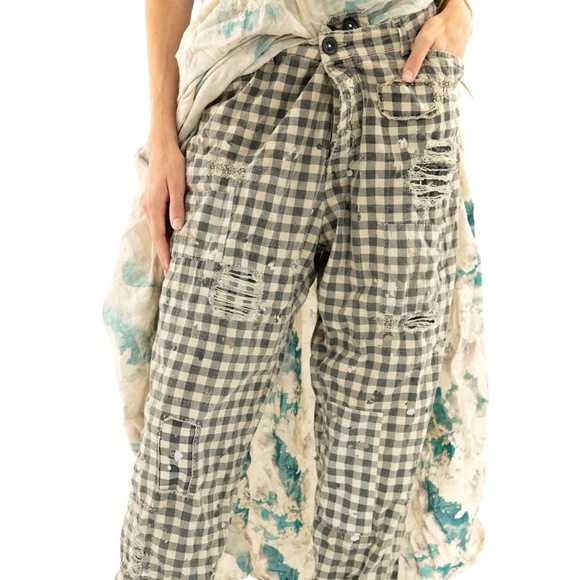 Magnolia Pearl Bobbie Trousers in Domino - Picture 1 of 16